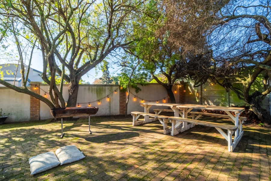 5 Bedroom Property for Sale in Vredekloof Heights Western Cape